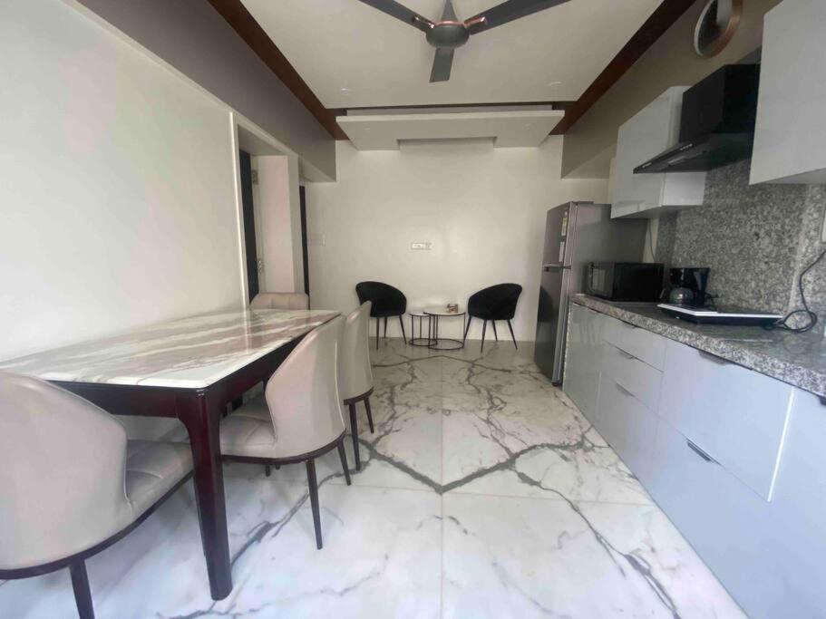 Bandra'S Prime Luxurious 2 Bhk Daire Mumbai Dış mekan fotoğraf